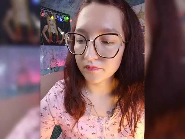 Offline Rosia-Guess on BongaCams