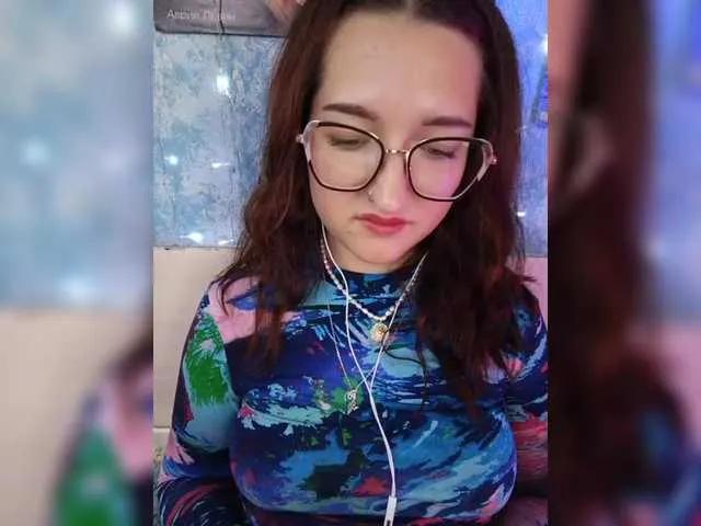 Offline Rosia-Guess on BongaCams