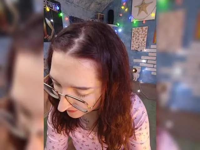 Offline Rosia-Guess on BongaCams