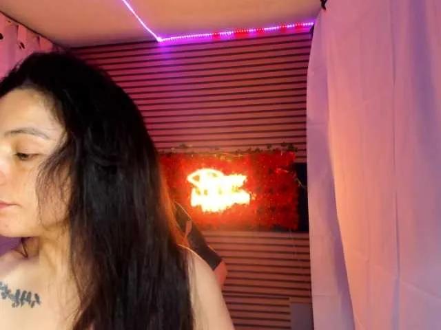 rosse2504 on BongaCams 
