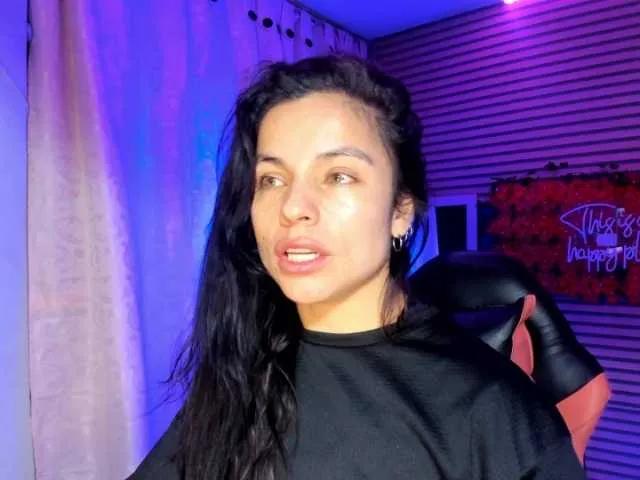 rosse2504 on BongaCams 