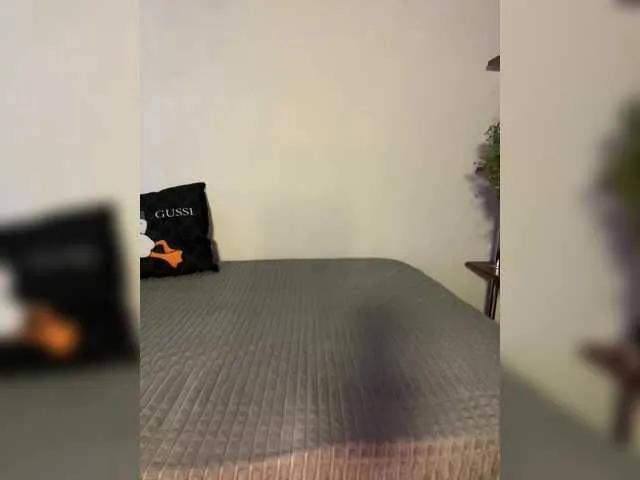 Freechat Saliss1 on BongaCams