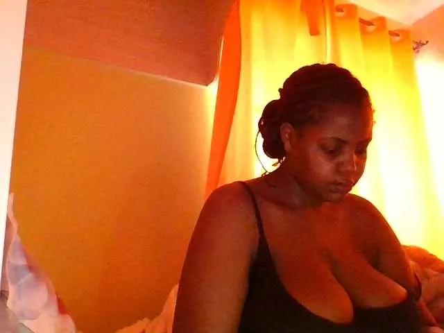 Offline sauccyspoilage on BongaCams