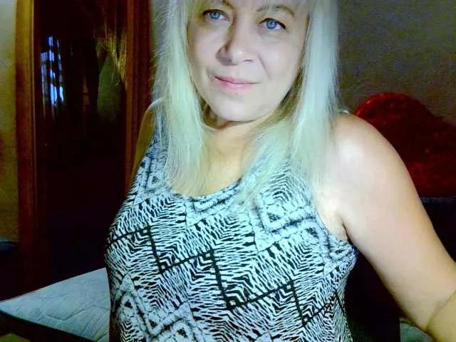 Offline Savan35na on BongaCams