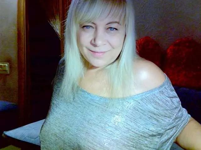 Offline Savan35na on BongaCams