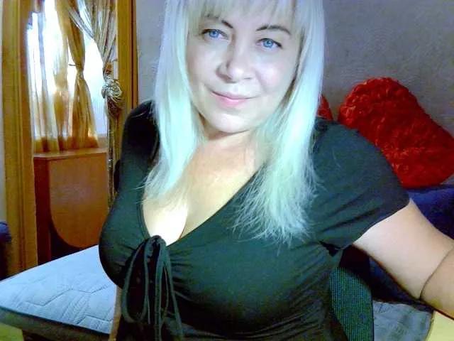 Offline Savan35na on BongaCams