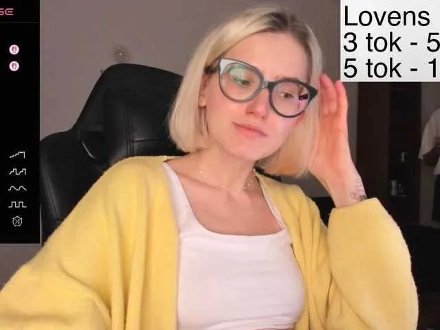 BongaCams Sexy-Sweets is Freechat Sexy-Sweets — tokens and compliments)