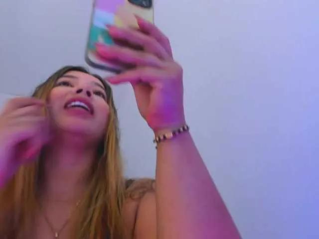 Offline sofihill on BongaCams