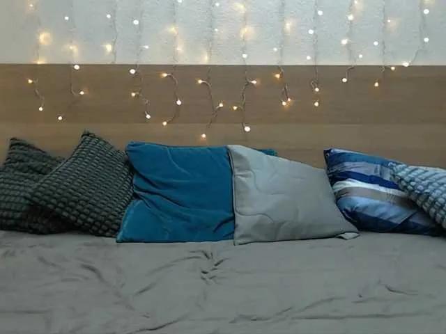 Offline SunnyBright on BongaCams