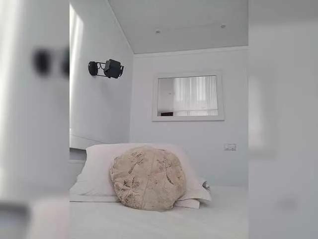 Freechat sura97 on BongaCams