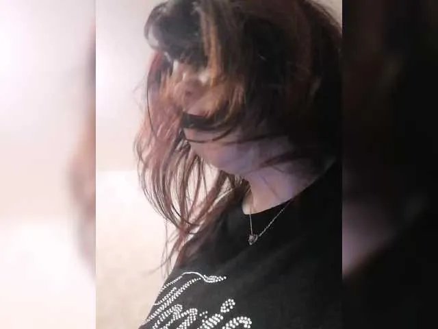 Freechat SweetDimond5 on BongaCams