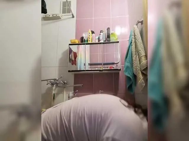 Freechat SweetDimond5 on BongaCams