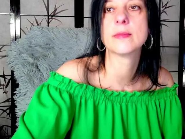 SweetLongLips on BongaCams 