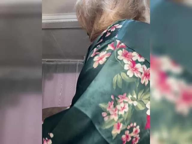 Offline SweetMammy-1 on BongaCams