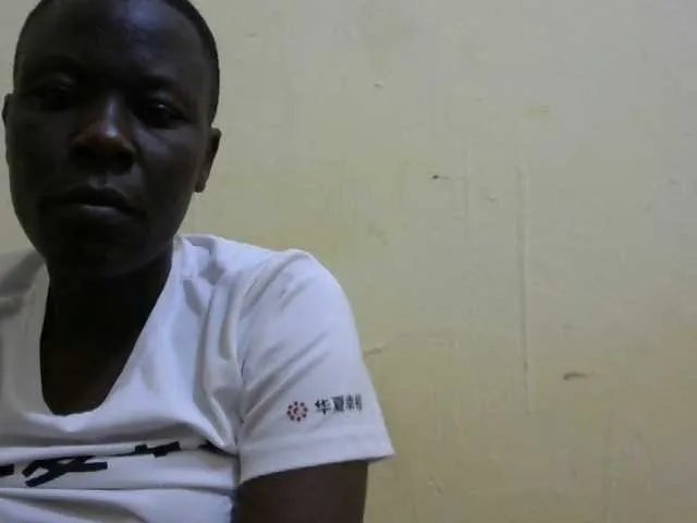 Freechat Sweetmella on BongaCams