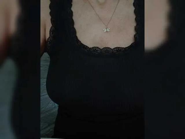 Tata42 on BongaCams 
