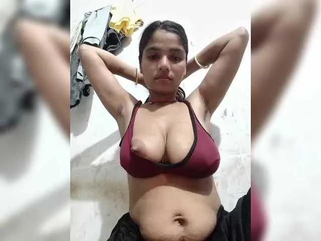 Offline Tunnidelhi on BongaCams