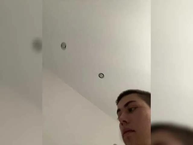 Offline TUYA2 on BongaCams