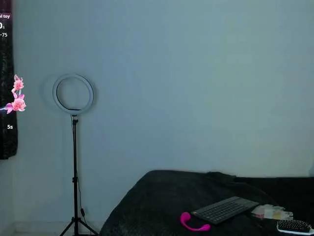 Offline ValeStone on BongaCams