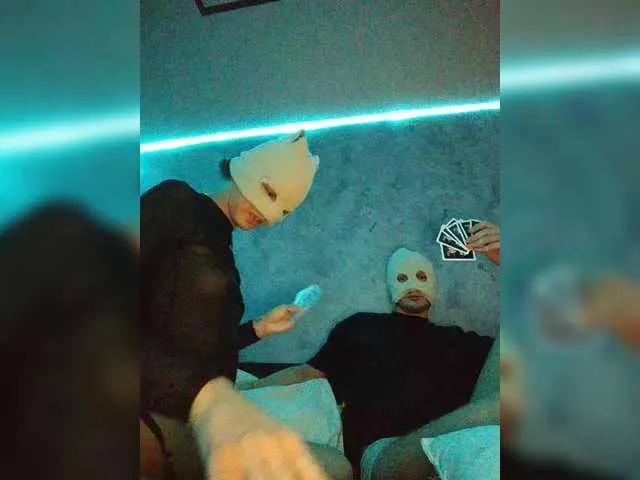 Valkiriaa — several girls