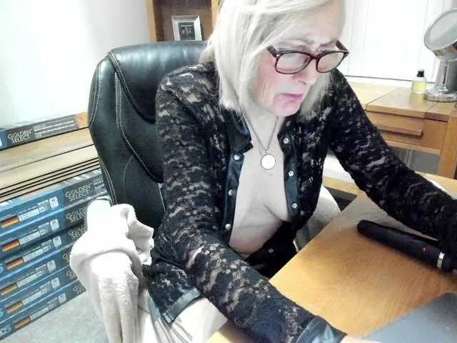 Victoria68xx — Freechat on BongaCams