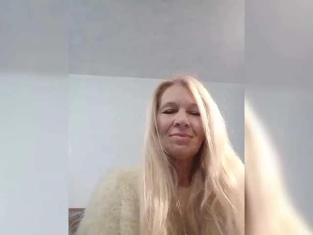 Offline victoria71 on BongaCams