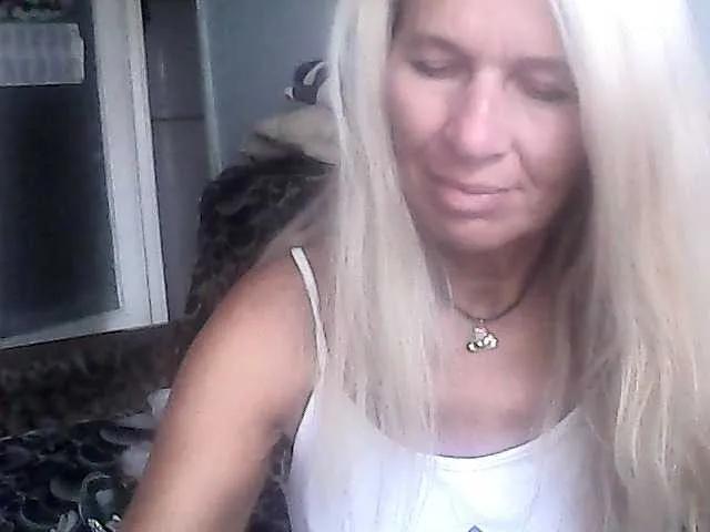 Offline victoria71 on BongaCams