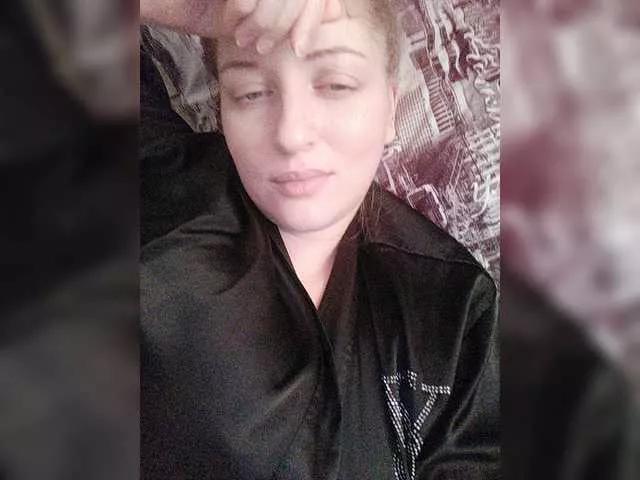 Offline Viktoria-play on BongaCams