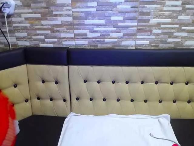 Offline Yanisa28 on BongaCams