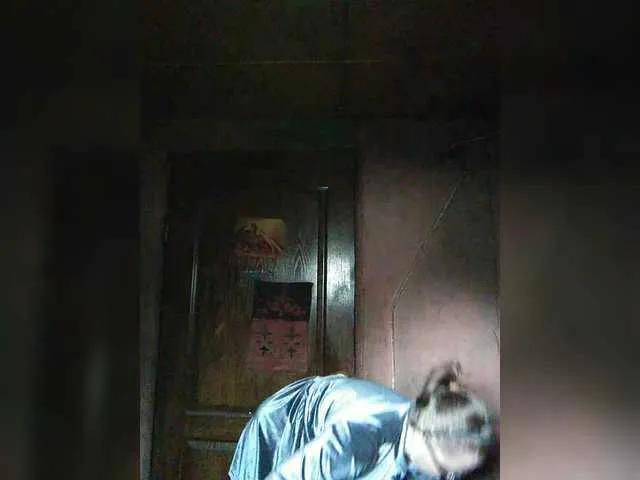 Offline Zarevna on BongaCams