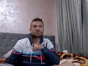 Freechat 10in_deluxe on Chaturbate