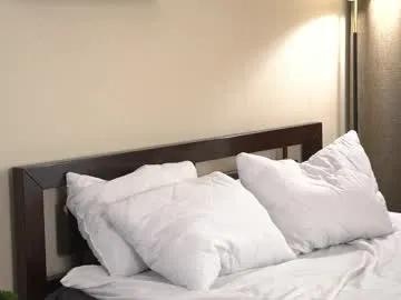 2girls_1dream on Chaturbate