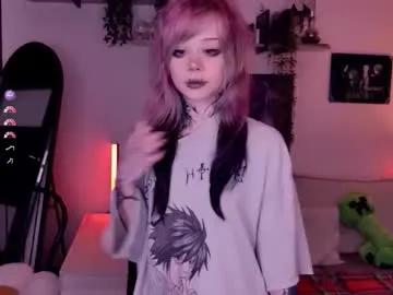 Freechat _lollyshy_ on Chaturbate