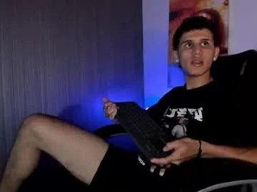 Freechat _realwav on Chaturbate