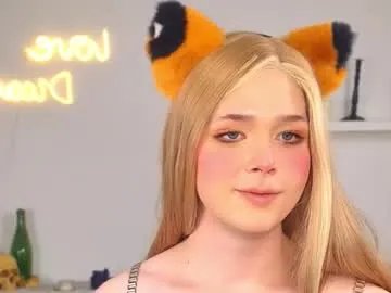 Freechat _yourfoxy_ on Chaturbate