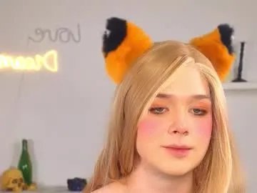 Freechat _yourfoxy_ on Chaturbate