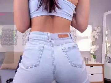 adelaa_11 on Chaturbate