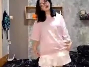 Freechat alberthamazierski on Chaturbate