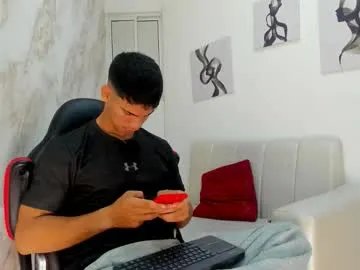 Freechat andres_stud on Chaturbate
