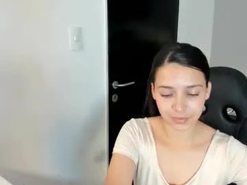 Freechat angeline_davies on Chaturbate