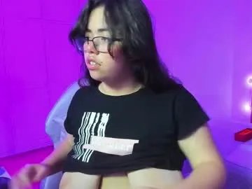 annie_rose11 on Chaturbate 