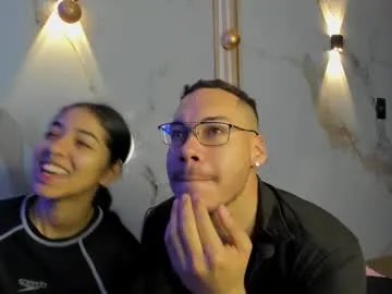 Freechat aron_and_molly on Chaturbate