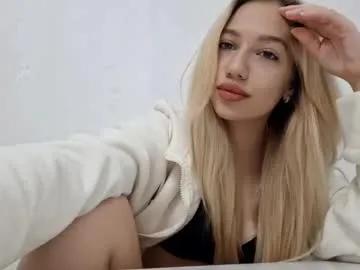 asuncionedgeman — Hello, i am Diana! Goal: take off my blouse  #cute #teen #18 #blonde #shy [0 tokens remaining]