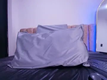 Freechat auroraa_miller on Chaturbate