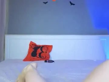 Freechat avgustina_love on Chaturbate