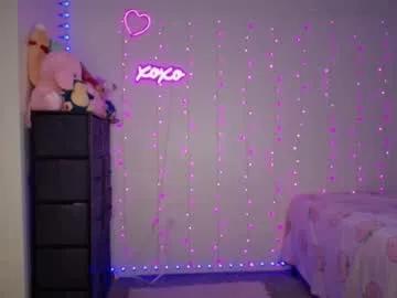 Freechat bellamonroee on Chaturbate