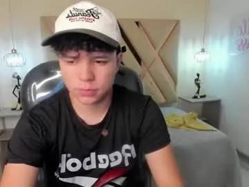 benjamintwink1 — GOAL: play with ben ass [10 tokens remaining] Welcome to my room! #feet #twink #smallcock #skinny #18