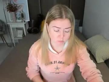 Chaturbate bettyurbane is Freechat bettyurbane — Make me cum #pregnant #18 #bigpussylips #new #redhead