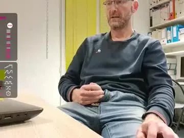 Freechat bi_french69 on Chaturbate