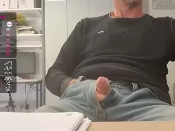 Freechat bi_french69 on Chaturbate